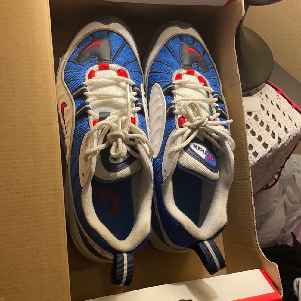 Nike shoes
